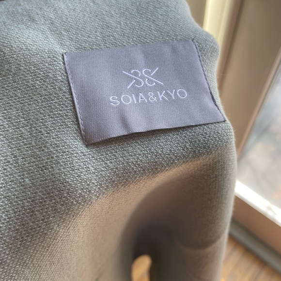 Soia & Kyo Scarfigan NWOT - Picture 3 of 4
